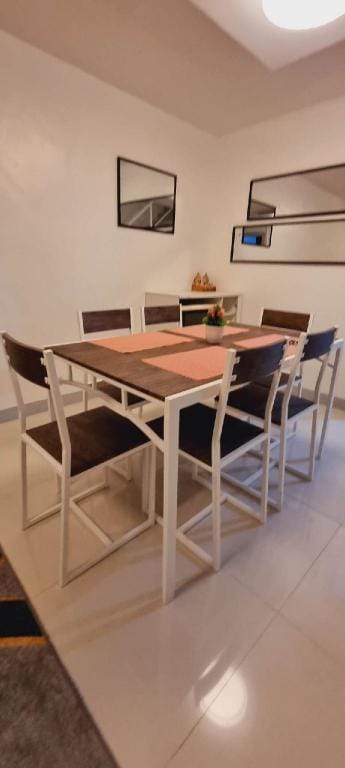 Simple Townhouse near Clark Airport & Aqua Planet Vacation rental in Angeles