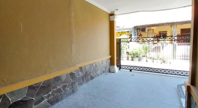 Guesthouse Hannia Vacation rental in West Java