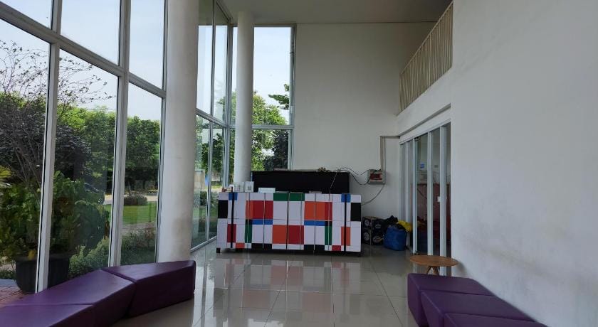 Barata Hotel Near Bandara Soekarno Hatta Hotel in West Java