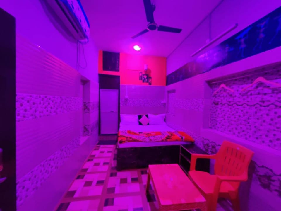 Ambricana Paying Guest House Hotel in Varanasi