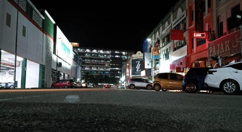 Suite Us Guesthouse @ Kubang Kerian Hotel in Malaysia