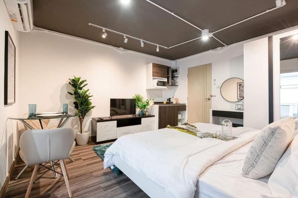 Modern cozy style Nimman Apartment in Chiang Mai