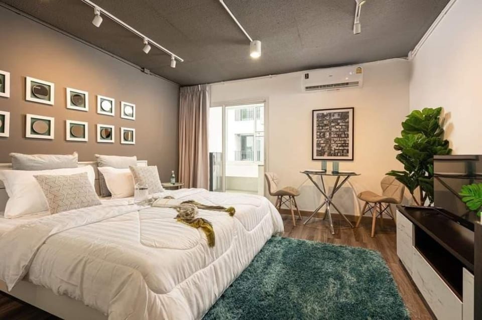 Modern cozy style Nimman Apartment in Chiang Mai
