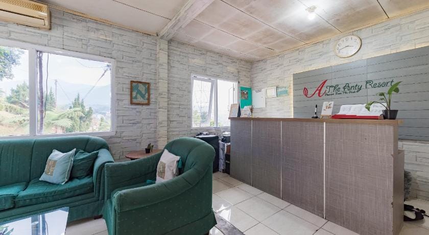 Urbanview Resort Anty Cisarua Tugu Puncak by RedDoorz Hotel in Cisarua