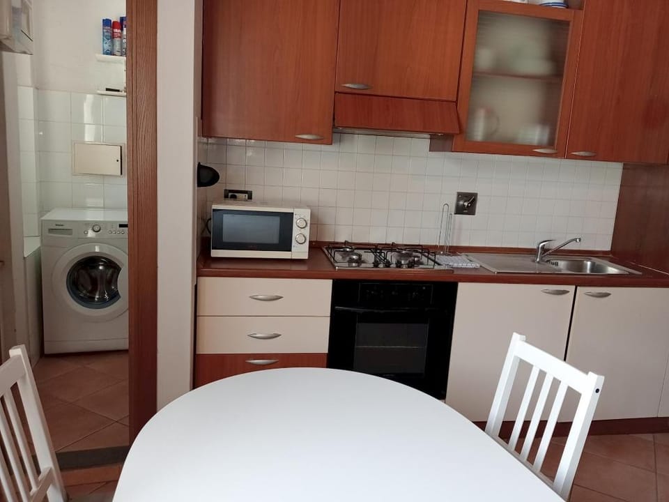 Faenza 91 Apartament Apartment in Florence