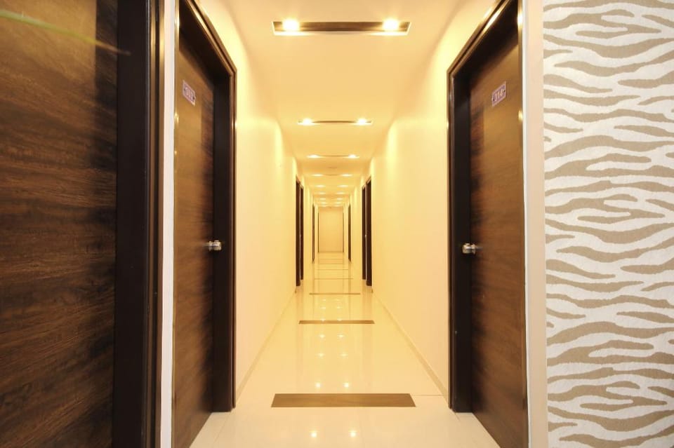 HOTEL SHREE GOPAL RESIDENCY Hotel in Ahmedabad