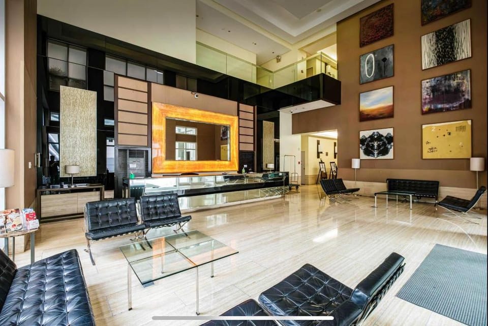 South of Market - 2BR w/ Balcony - BGC Center Apartment in Makati