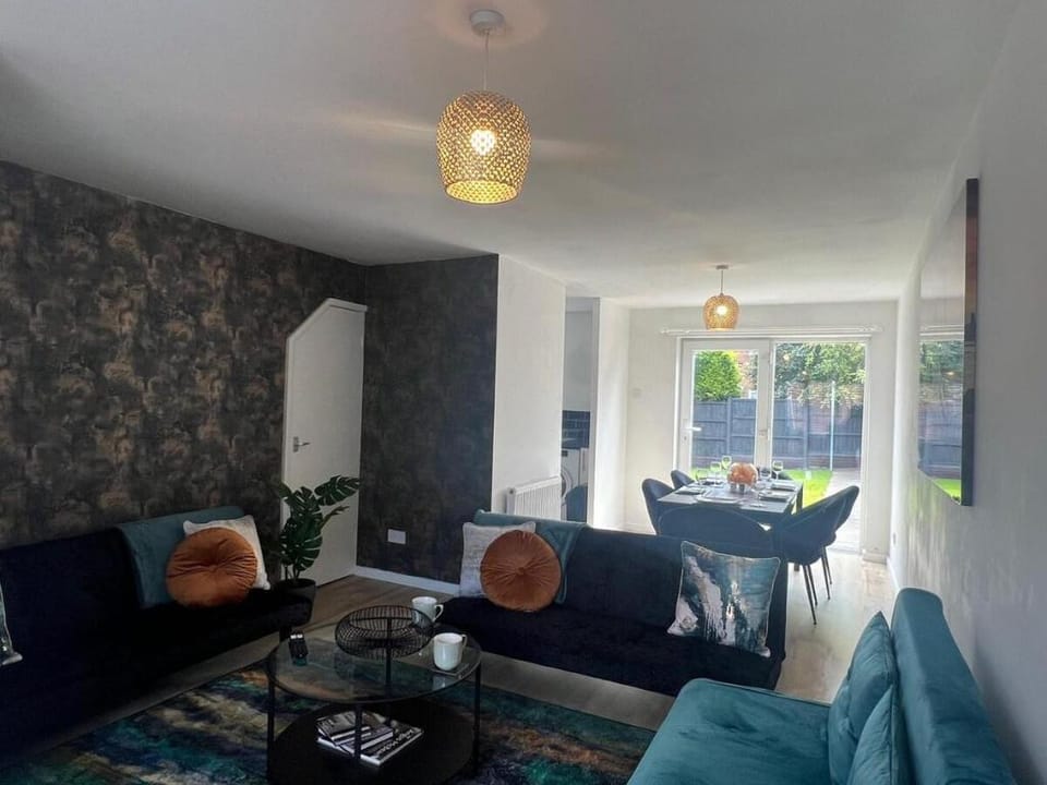 CAPRI 13 SA- Nice ’n’ New, close to Uni and M1/J23 Vacation rental in Loughborough