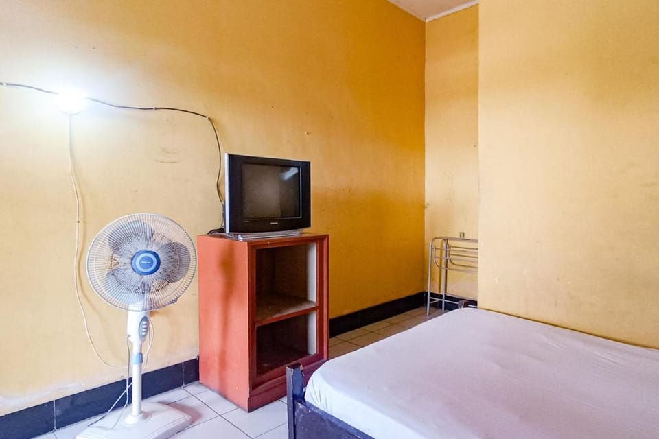 Hotel Dienda Hayu Hotel in West Praya