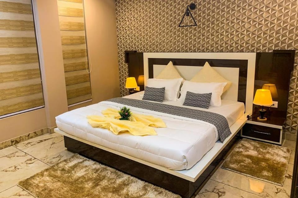 Uptown Boutique Room1 : 2BHK with Parking Apartment in Shimla