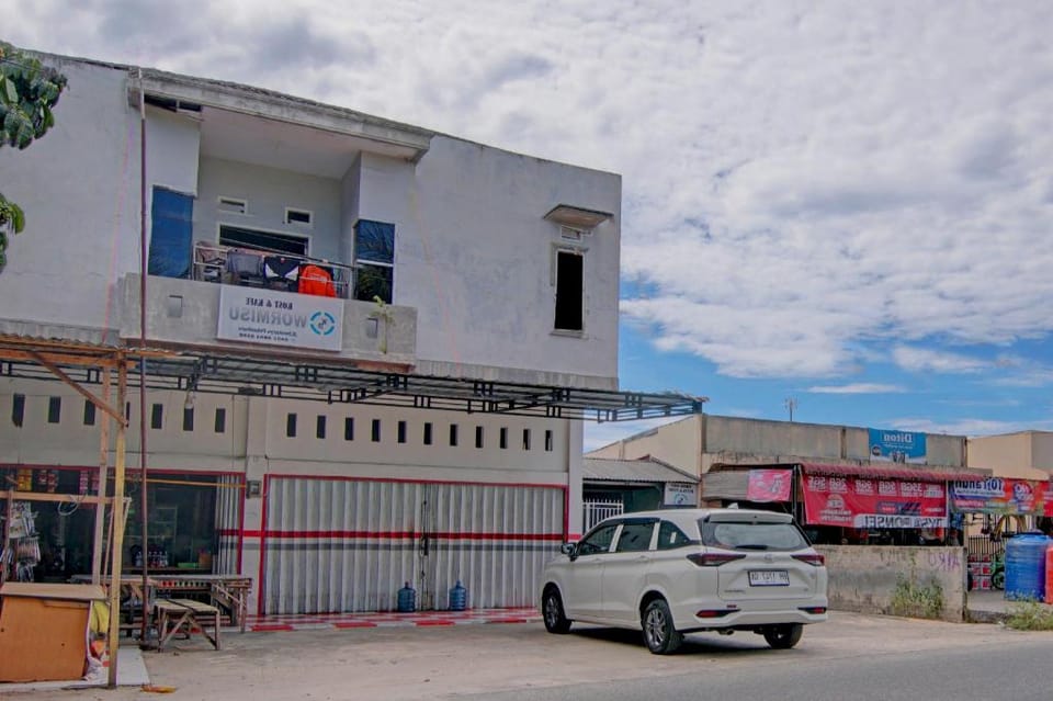 Hotel O Swakarya Guest House Hotel in West Sumatra, Indonesia