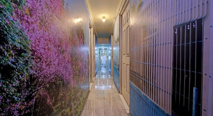 OYO Life 92877 Hotel Rainbow 7296 Hotel in Indonesia
