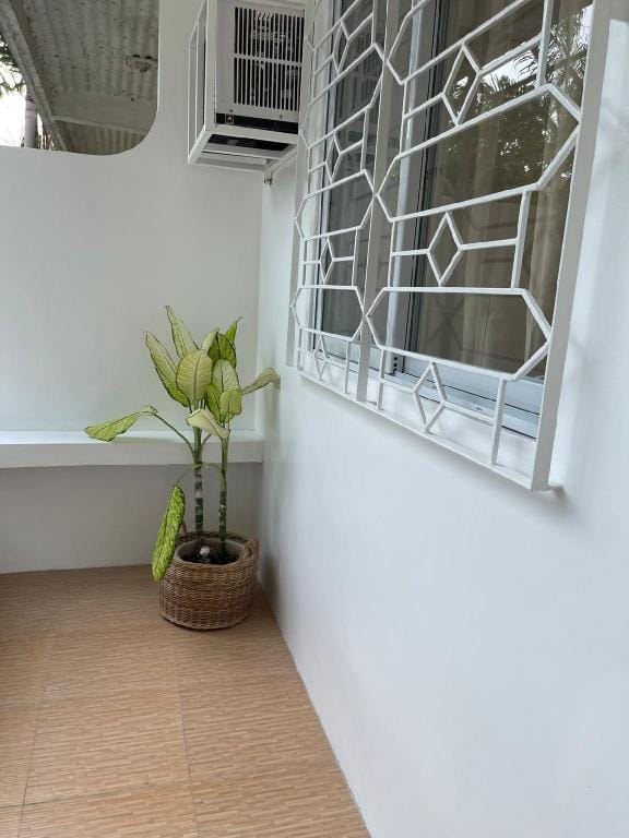 Elbi Hygge House near UPLB fibr Wifi + Netflix Vacation rental in Calabarzon