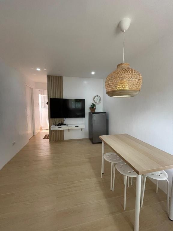Elbi Hygge House near UPLB fibr Wifi + Netflix Vacation rental in Calabarzon