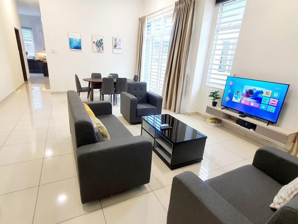 Side by Side 2Single Strorey bungolow 20pax@Alma Vacation rental in Penang