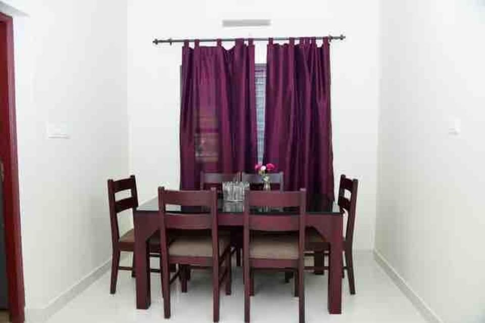 Athrakkattu Enclave Executive Studio Apt AC  for 2 Vacation rental in Thiruvananthapuram