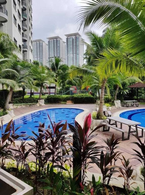 The Heart Of Sunway Treasure Apartment in Subang Jaya