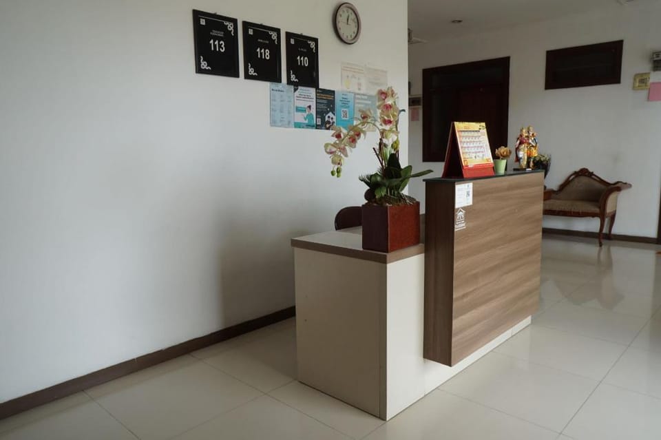 OYO 92863 Hotel Blessing Hotel in Surabaya