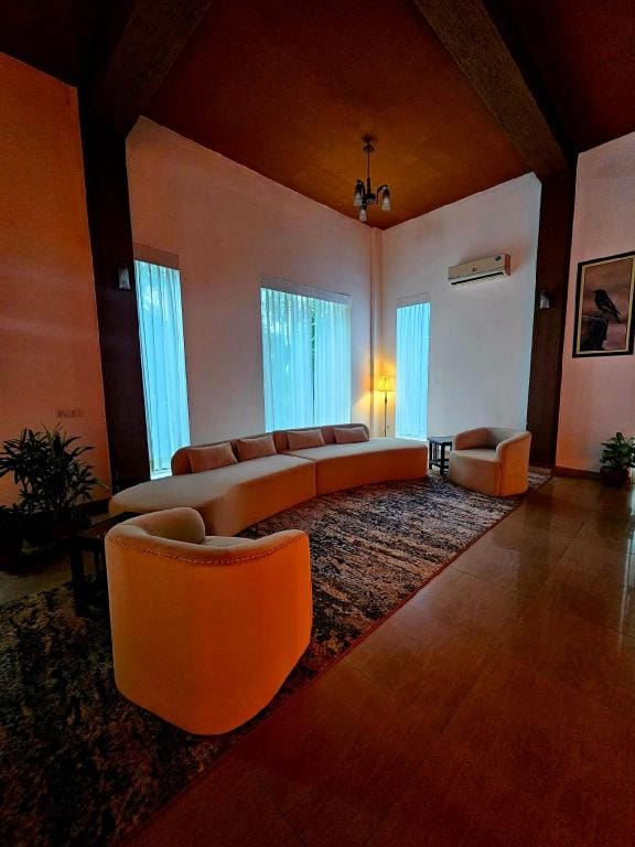 Corbett Tusker Trail Resort Hotel in Uttarakhand