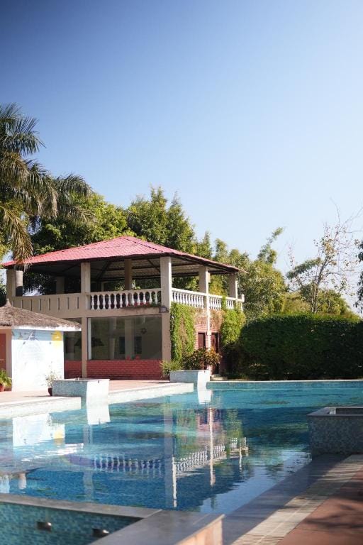 Corbett Tusker Trail Resort Hotel in Uttarakhand
