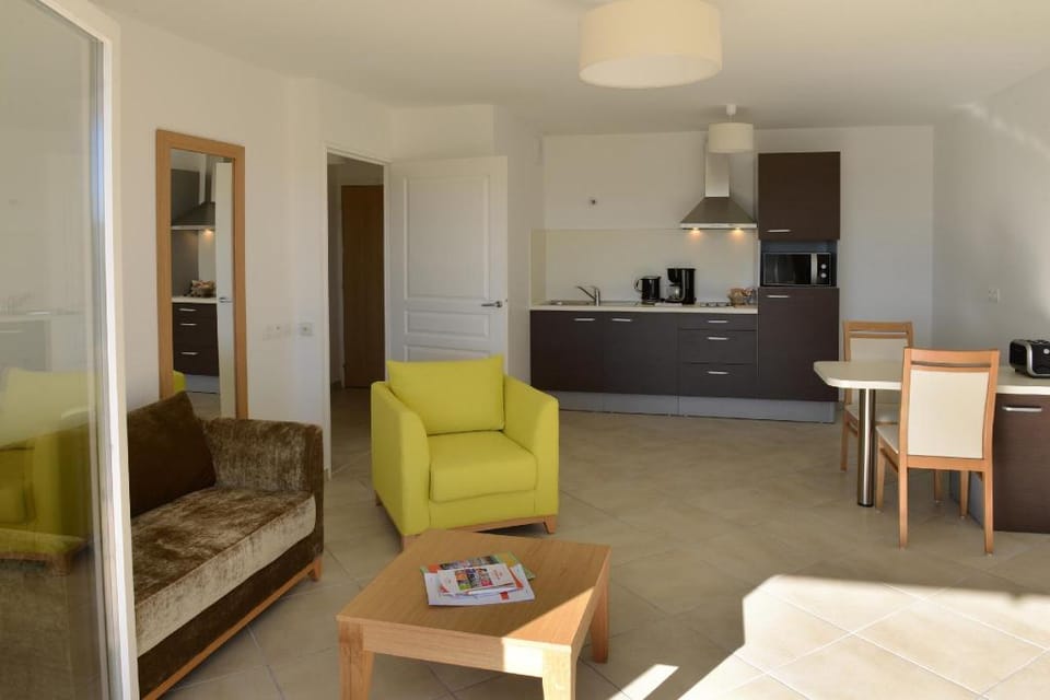 Domitys Les Coteaux de l'Esterel Apartment in Fréjus