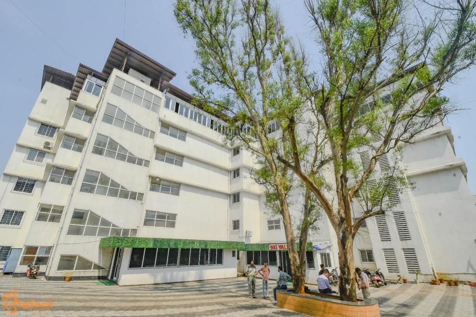 Oxi Valley Hotel in Maharashtra
