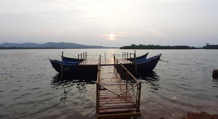 Jayaganga Riverfront Resort Hotel in Karnataka