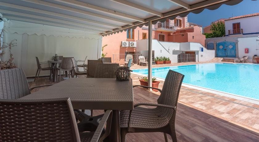 Relaxing Cristal Blu Studio sleeps 4 Apartment in Santa Teresa Gallura