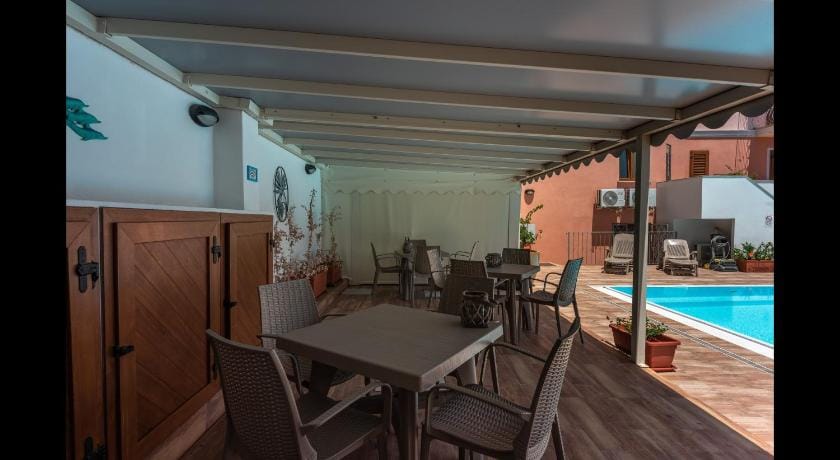 Relaxing Cristal Blu Studio sleeps 4 Apartment in Santa Teresa Gallura