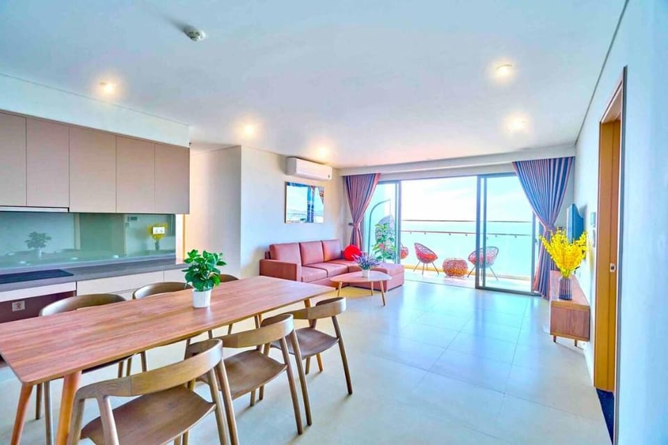 VIP 122m2, 3brs, Oceanview, The Song Apartment in Vung Tau