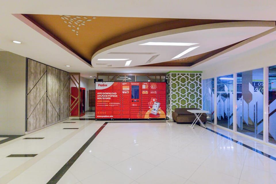 RedLiving Apartemen Grand Kamala Lagoon - Rooms 911 Tower Barclay South with Netflix Hotel in West Java