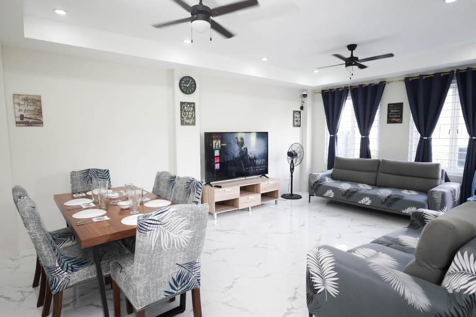 Luxurious Place Cozy  WI-FI near SM Studio Suite Apartment in Calabarzon
