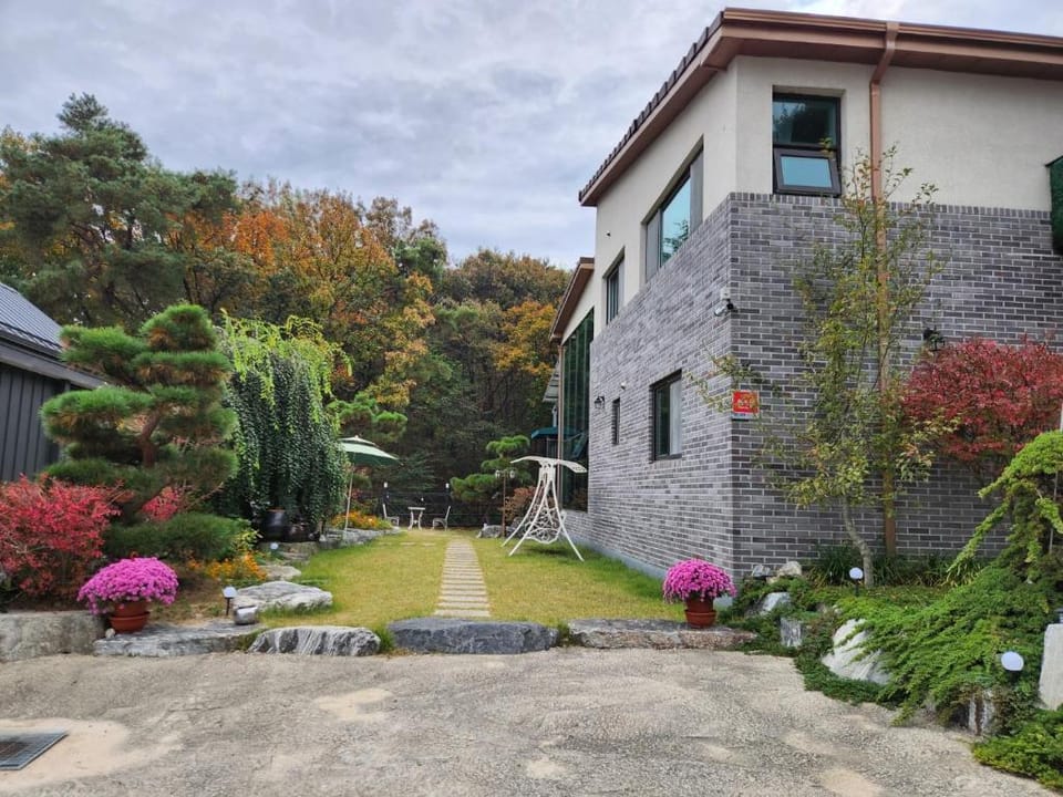 Dongha Pension Hotel in Gyeonggi-do