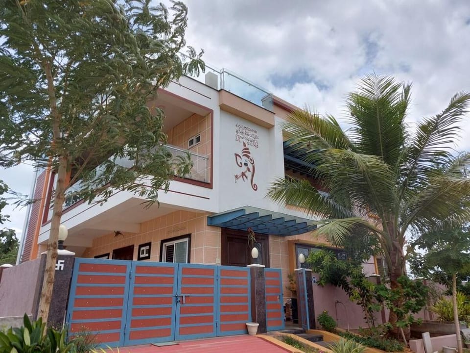 A 3 Bedroom Flat in MSR Hill Valley, Kadapa Vacation rental in Andhra Pradesh