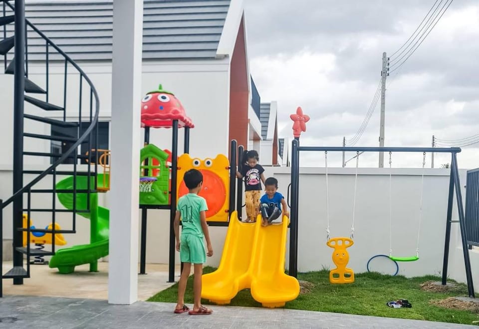 Child shill pool villa huahin  Villa in Hua Hin District