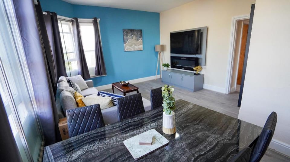 E2M Stays Contractor Stays Lowestoft Highstreet Apartment in Lowestoft