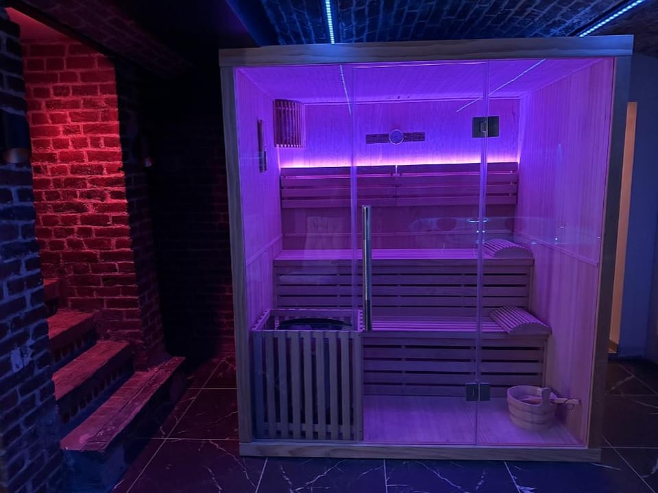 Le Bijou - Appartement, Sauna et Jacuzzi - Lille Hotel in Lille