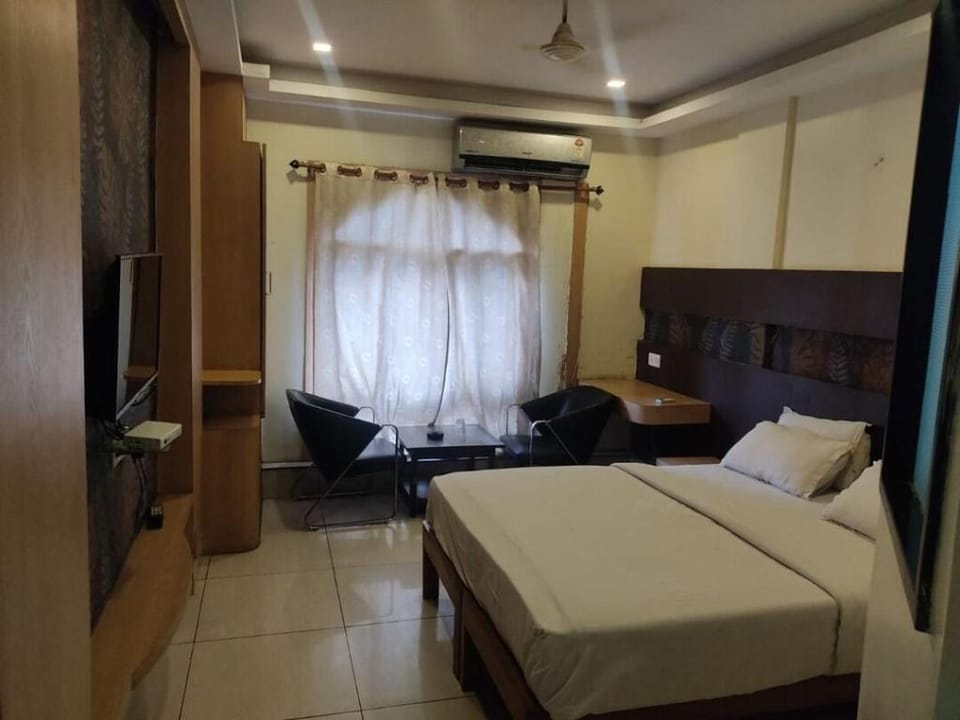 Hotel pleasure palace,Bhopal Hotel in India