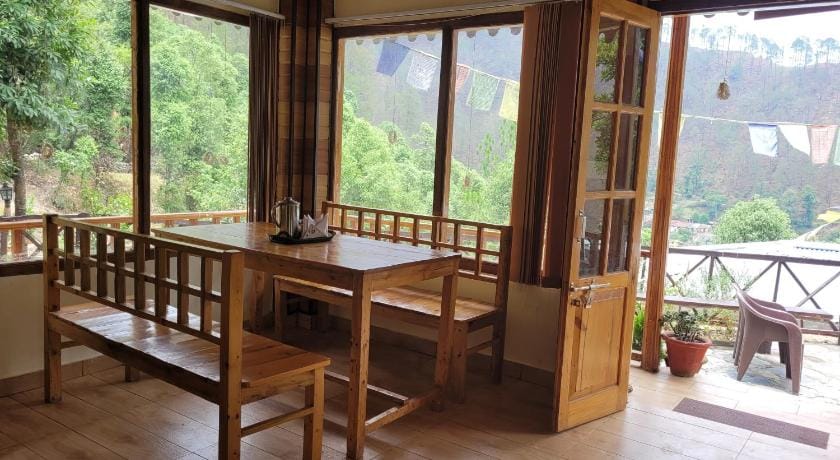 Myrica Cottages Near Kainchi Dham Bhowali Nainital Hotel in Uttarakhand