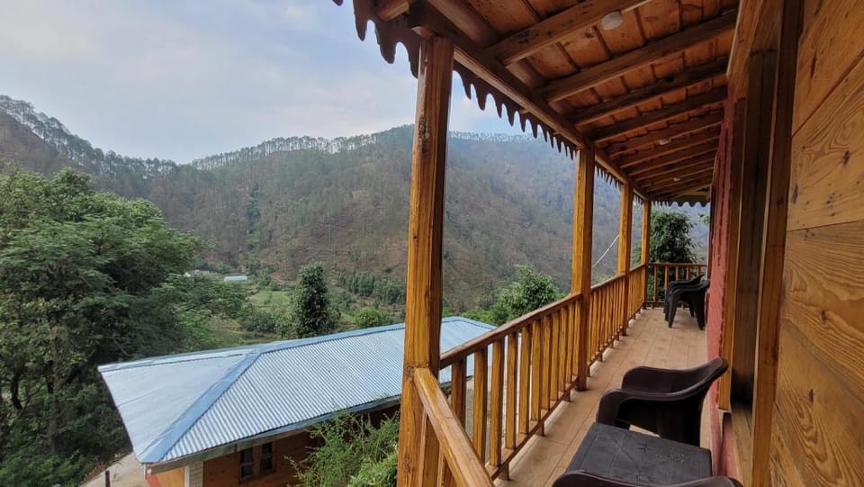 Myrica Cottages Near Kainchi Dham Bhowali Nainital Hotel in Uttarakhand