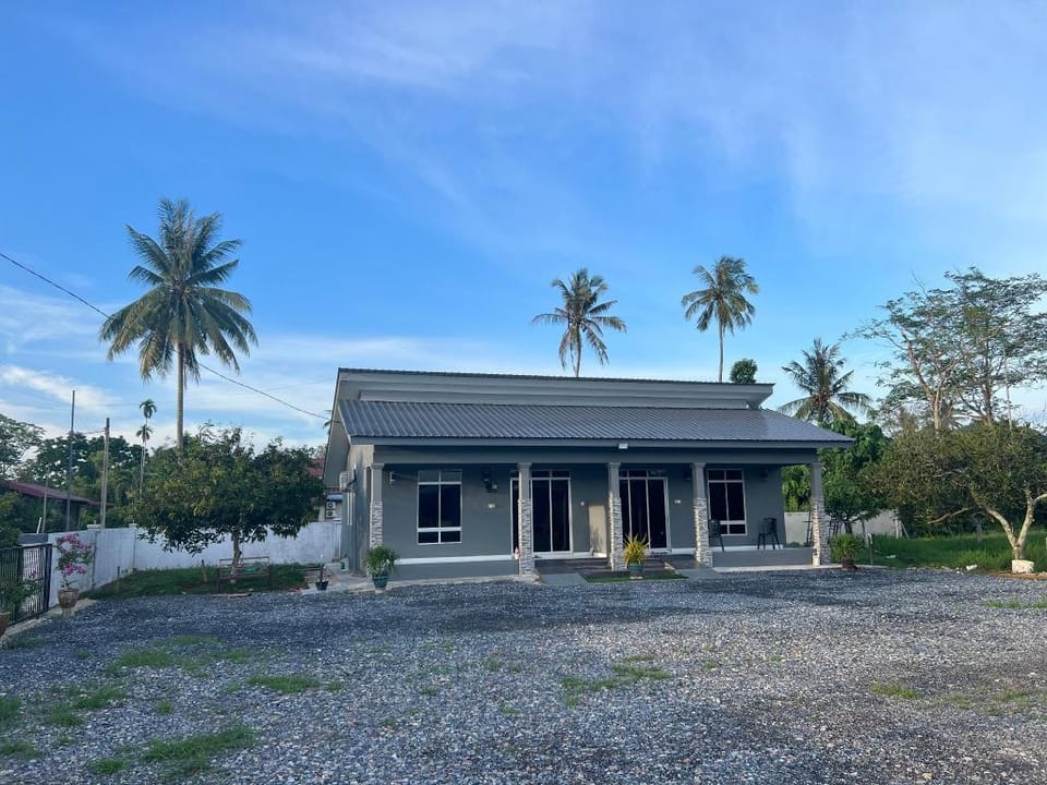 Homestay Baan Suan (Rumah Amanda) Vacation rental in Kedah