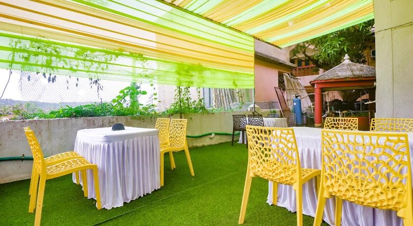 FabExpress Royal Baga Residency Hotel in Baga