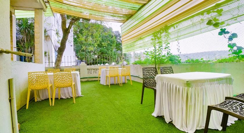 FabExpress Royal Baga Residency Hotel in Baga