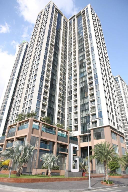 Modern 2br Ecogreen Saigon condo w pool, Netflix Apartment in Ho Chi Minh City