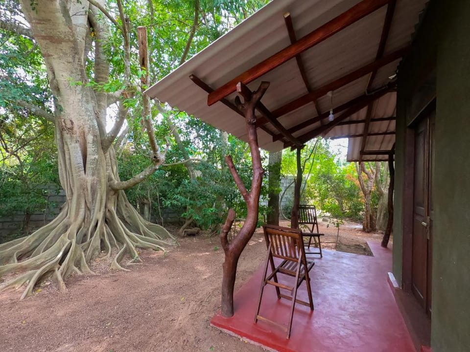 Wilpattu Mookalan Resort Bed and Breakfast in Sri Lanka