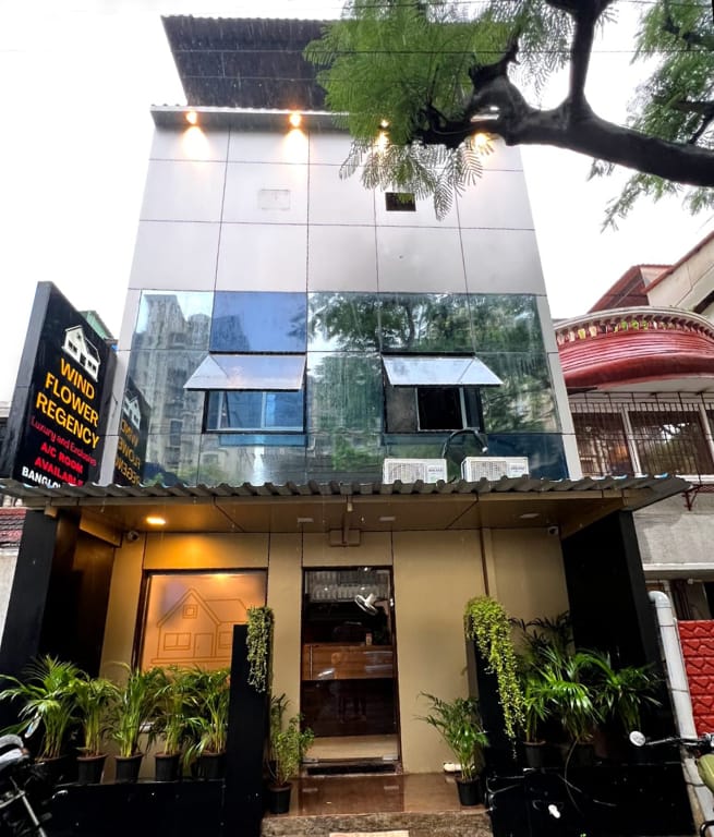 Windflower Regency - Near Kokilaben Hospital Hotel in Mumbai
