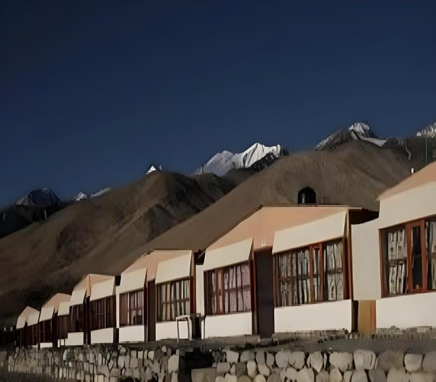 Pangong Holiday Cottage Hotel in India