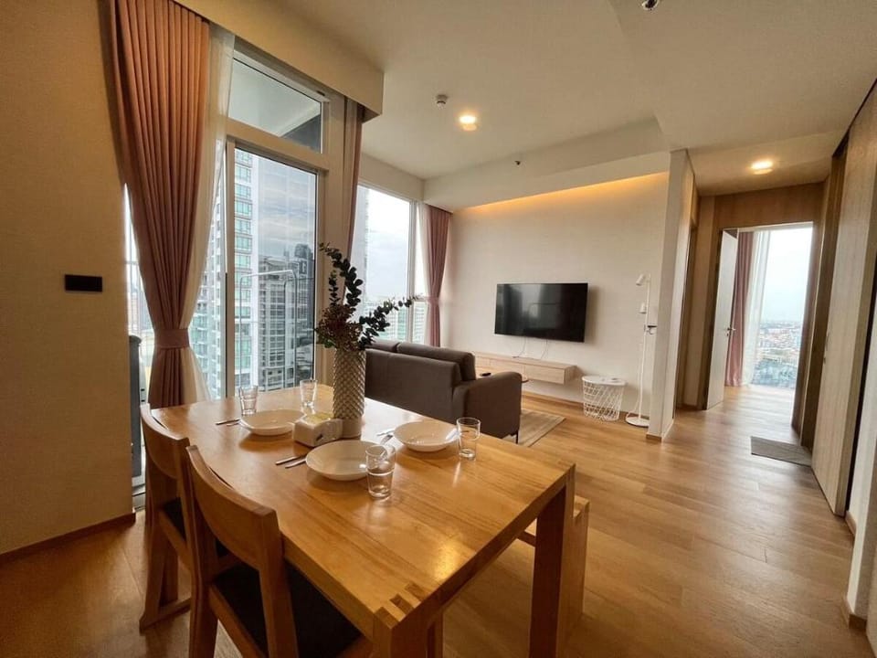 素坤逸/Ekkamai/BTS/Gateway商场/顶层无边泳池/健身房220 Apartment in Bangkok