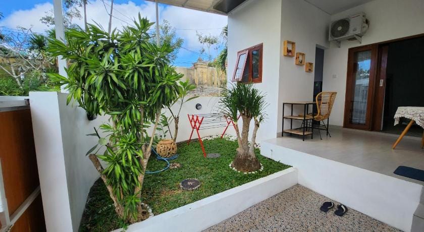 Miss Mendes Guest House Hotel in Bali