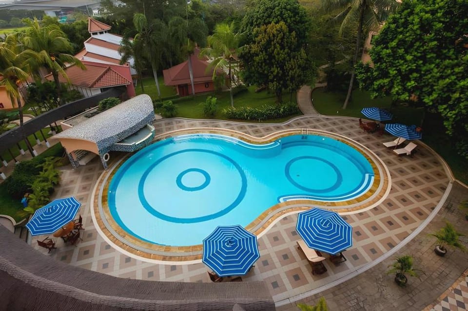 Asuka Hotel MM2100 Industrial Town Hotel in West Java